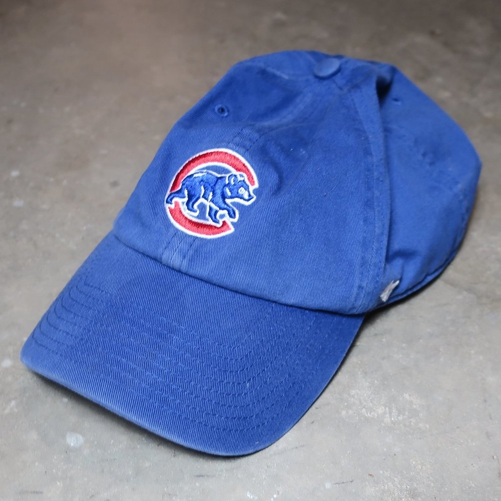 47. Chicago Cubs. Strap Back. OSFA. Blue w/ Red.